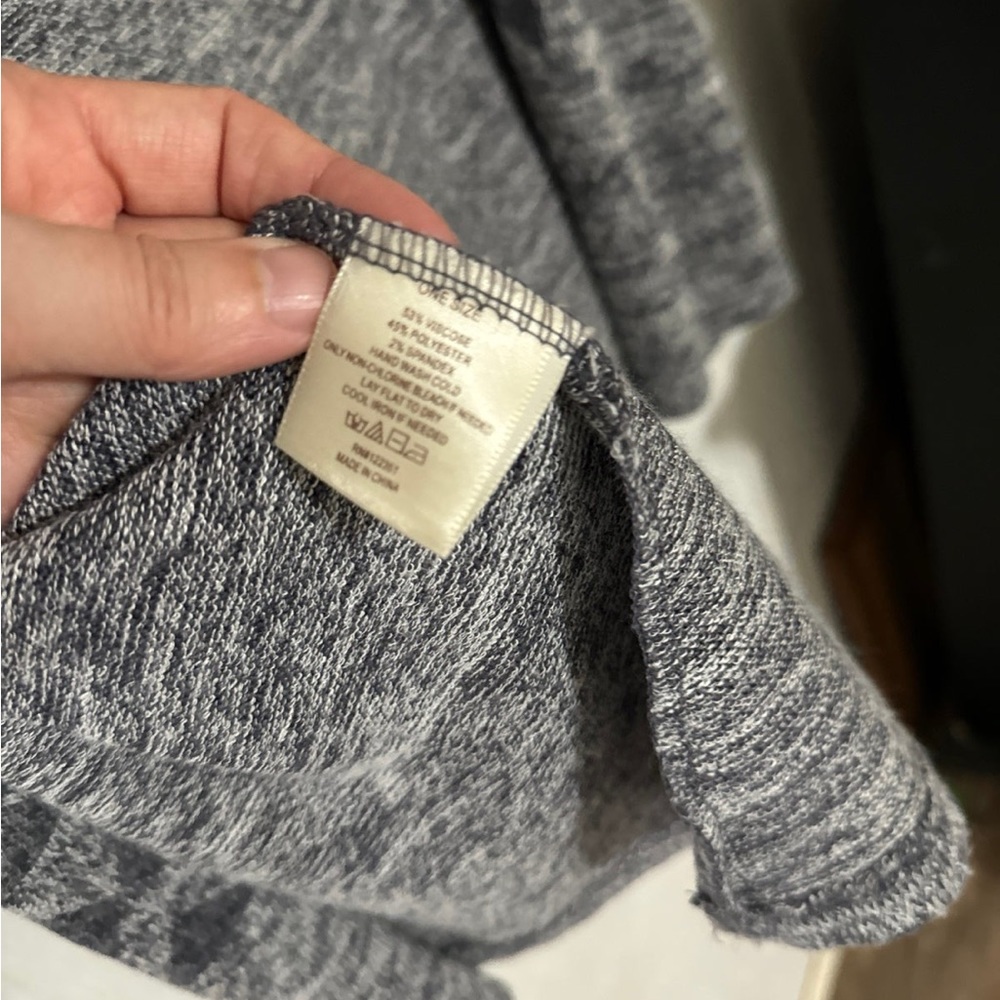 Cardigan - Picture 3 of 6